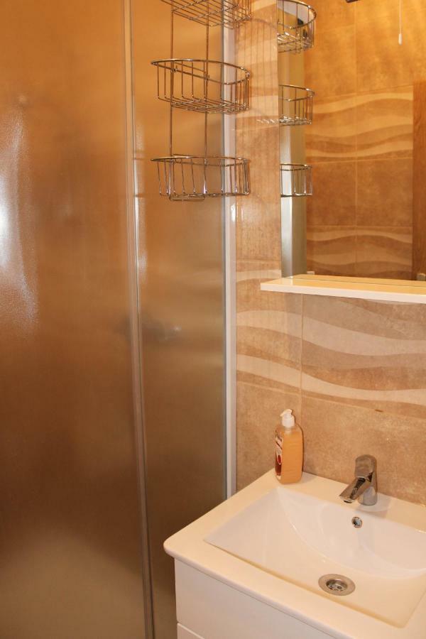 Apartment Ana 2 Sveti Filip i Jakov Esterno foto