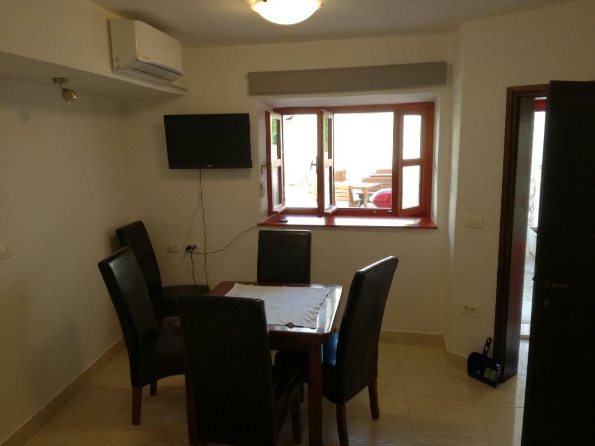 Apartment Ana 2 Sveti Filip i Jakov Esterno foto